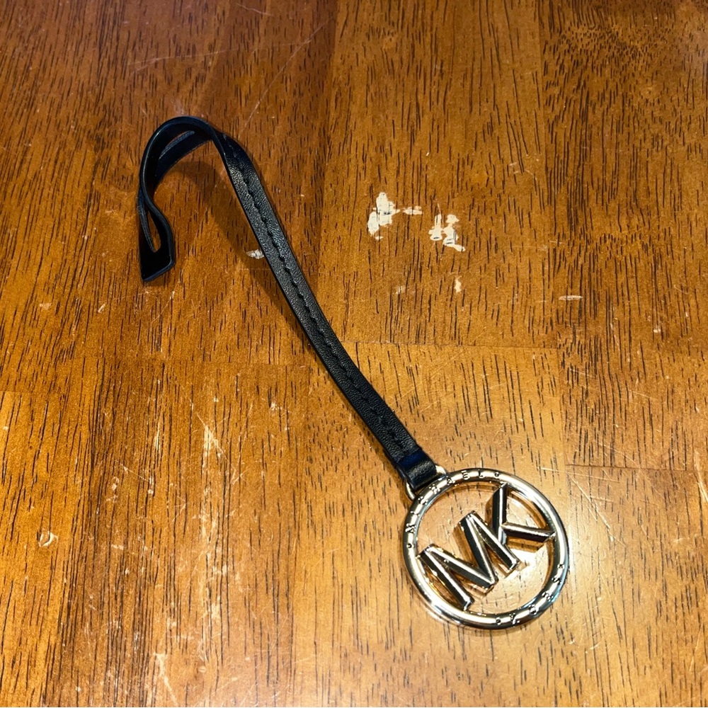 Michael Kors Black  Gild Bag Hanger